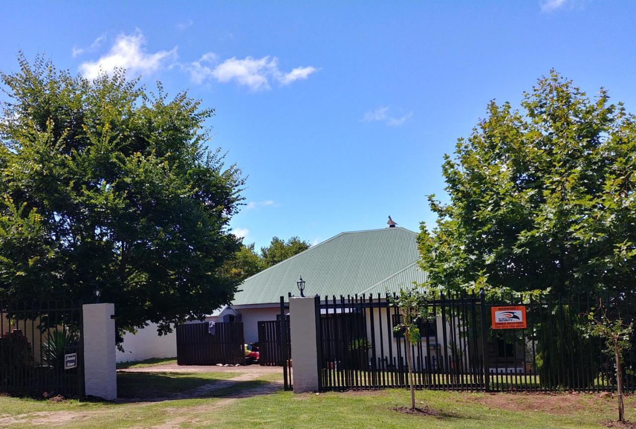 Stanley House Apartment Dullstroom Exterior photo